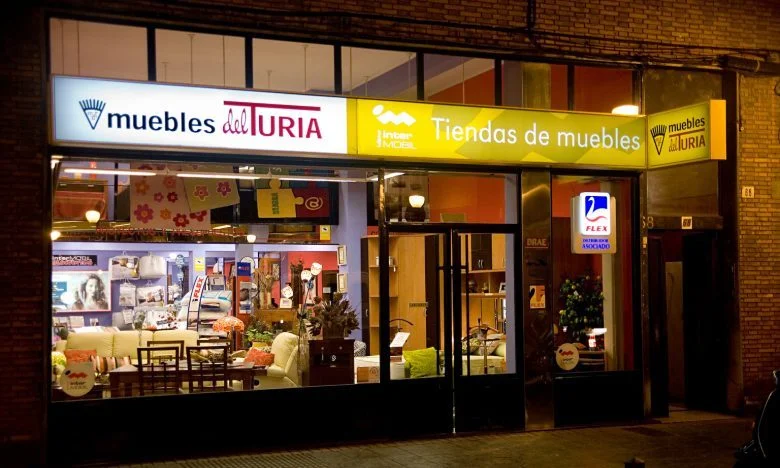 Salón moderno de roble en Gijón  Muebles Valencia ® Acabado A Artisan  Acabado B Azabache Posición Vitrina a la Izquierda